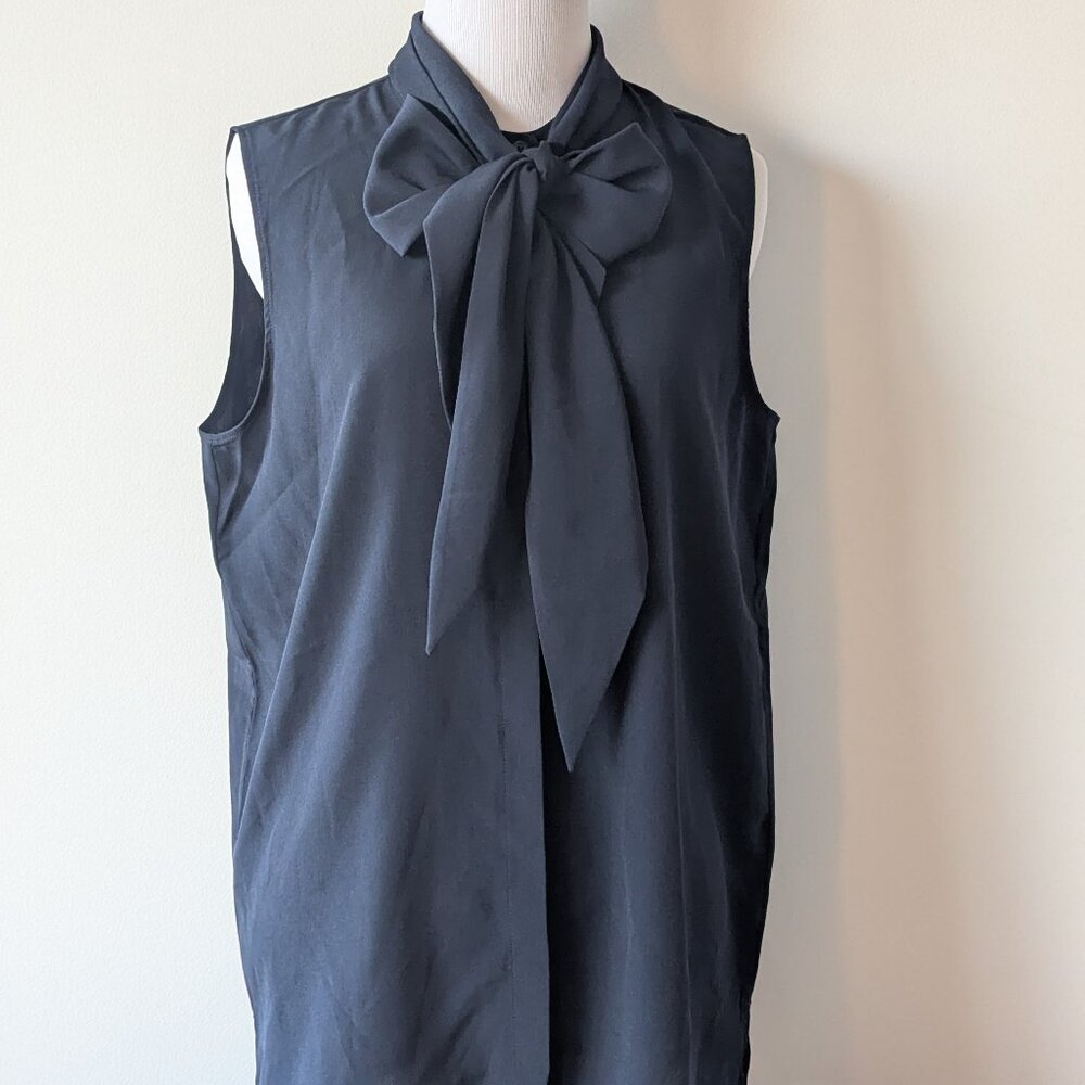 Tory Burch PussyBow Sleeveless Blouse sz 8